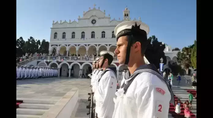 ΤΟ ΗΞΕΡΕΣ; Τι Κρύβεται Κάτω από Την Παναγία της Τήνου…