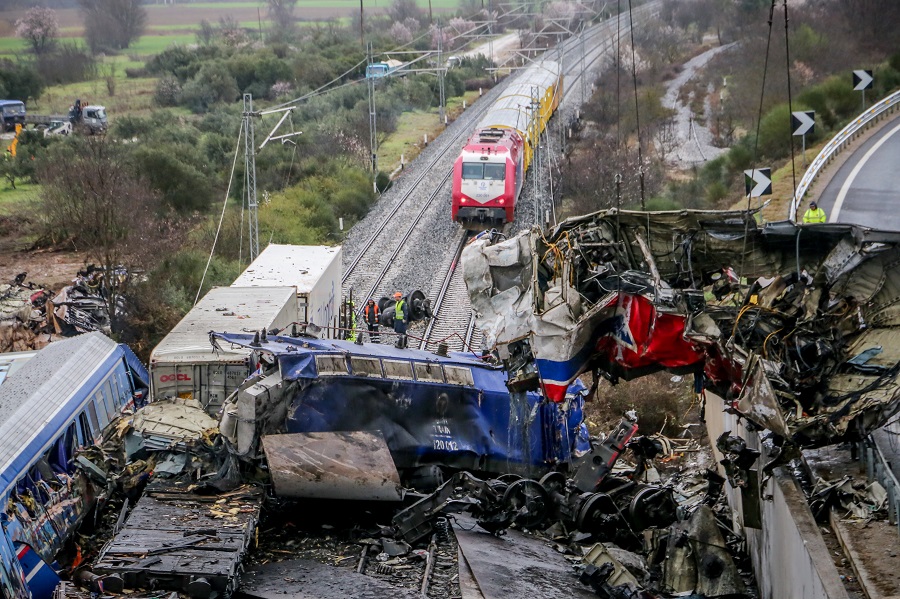 Τέμπη: Βρέθηκαν «εκρηκτικές ύλες» στα αντικείμενα των νεκρών 