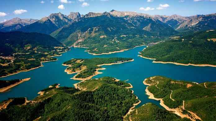 To line-up του 1ου Plastiras Lake Festival είναι να ετοιμάζεσαι για δράση